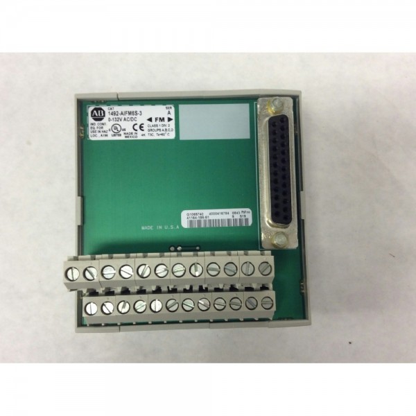 1492-AIFM6S-3 6 Channel Isolated Feed Thru Analog Interface Module