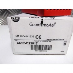 440R-C23017 Guard Master Sicherheitsrelais in box(BY DHL)