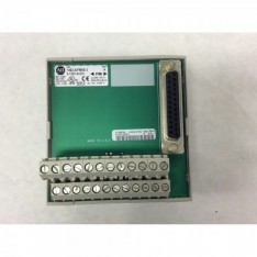 1492-AIFM6S-3 6 Channel Isolated Feed Thru Analog Interface Module