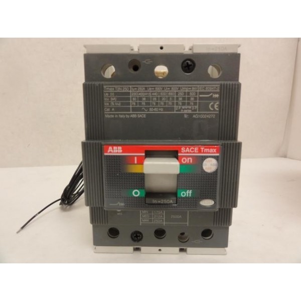 171699 New In Box, ABB 1SDA068059R1 Circuit Breaker, 250A, 3P, 600V