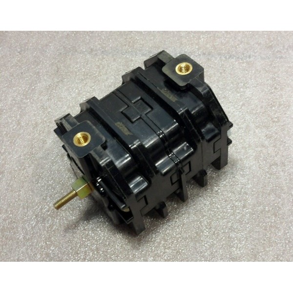 ABB 700034-K1 AUXILIARY SWITCH TYLE L2 4-CONTACT RP-5400A-KC-ITEM NEW