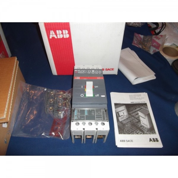 S4NQ250BW 3 POLE S4N 250 AMP 600 VOLT CIRCUIT BREAKER NOS