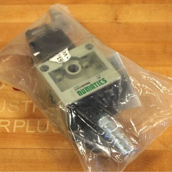 S32EG06BKMNQX Three-Way Valve 24VDC With S32-43A Soilenoid Coil. - NEW