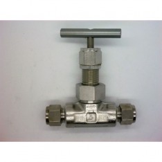 8A-U12LR-T-SS, Union Bonnet Needle Valve, 1/2 Compression"