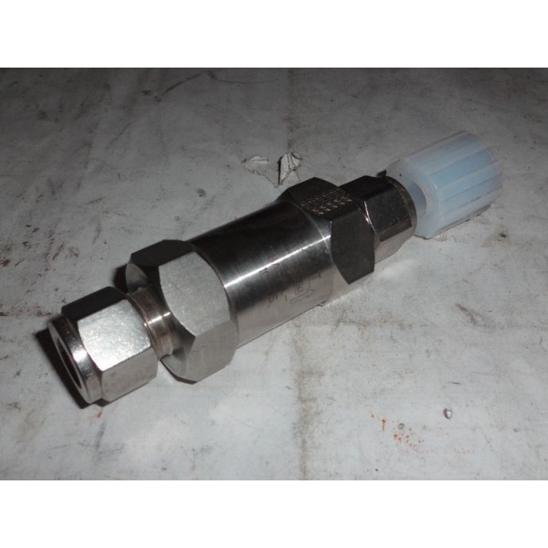 8A-F8L-10-SS