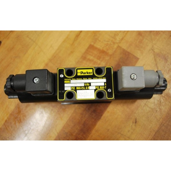 D1VW004CNJPG Directional Valve, Solenoid, Float, 24 VDC - NEW