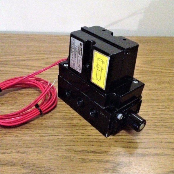 SS20403701 120VAC PNEUMATIC DIRECTIONAL VALVE