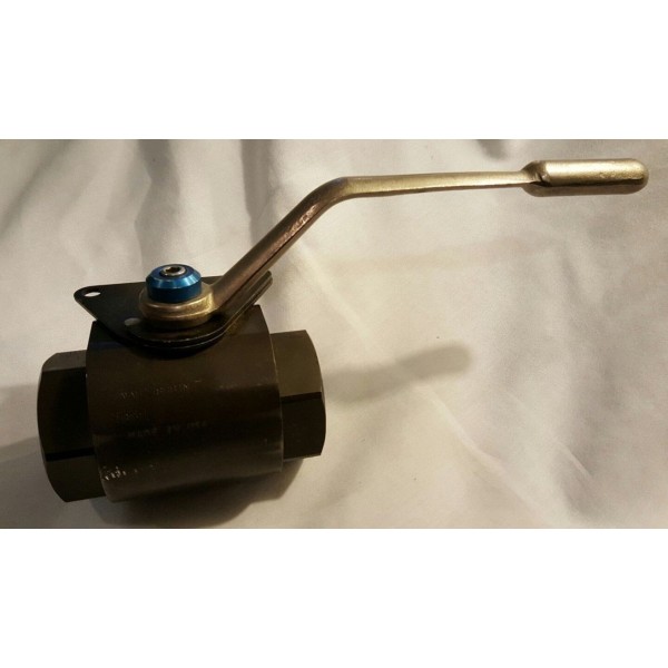 BVAH24SSS1NA 1-1/2 SAE O'ring Ball Valve 6000PSI with Locking Handle"