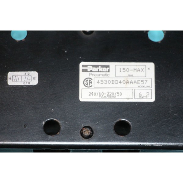 4530BD40AAAE57 Pneumatic Solenoid Valve 220/240VAC New