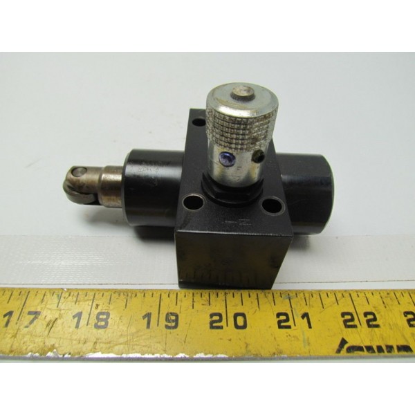 DNS600S-30BM D Series Deceleration Valve 3/8 NPT"