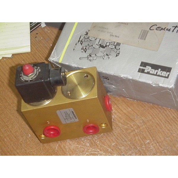 E341B11-2995-481865K8 115V 15BAR BRASS 5-WAY LUCIFER VALVE LU005847