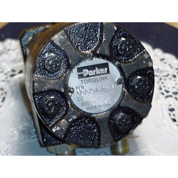 Torqlink TB0-030-FS-F Hydraulic Motor, CC050, DC 013 97B NEW SHELF SPARE!