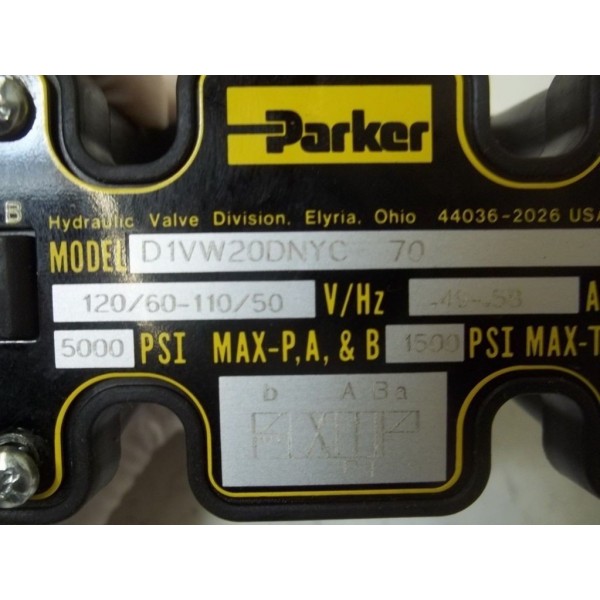 HYDRAULIC DIRECTIONAL VALVE