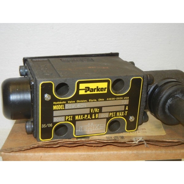 LEVER OPERATED DIRECTIONAL VALVE