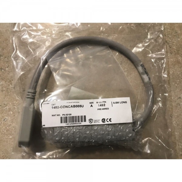 1492-CONCAB005U Pre-Wired Module Cable, 0.5M Long