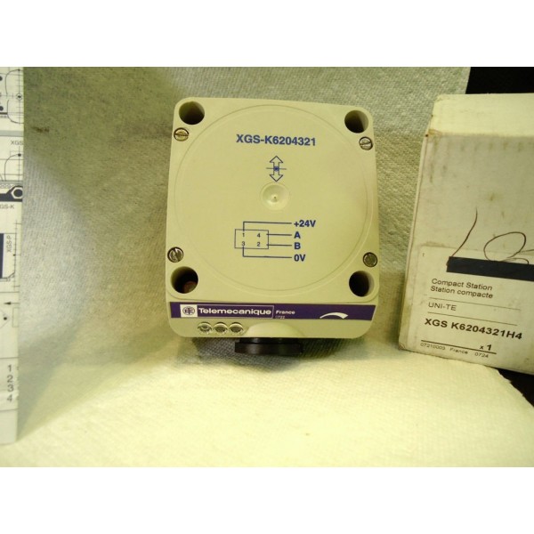 RFID COMPACT STATION ANTENNA