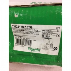 Modicon controller M221 16 IO transistor PNP