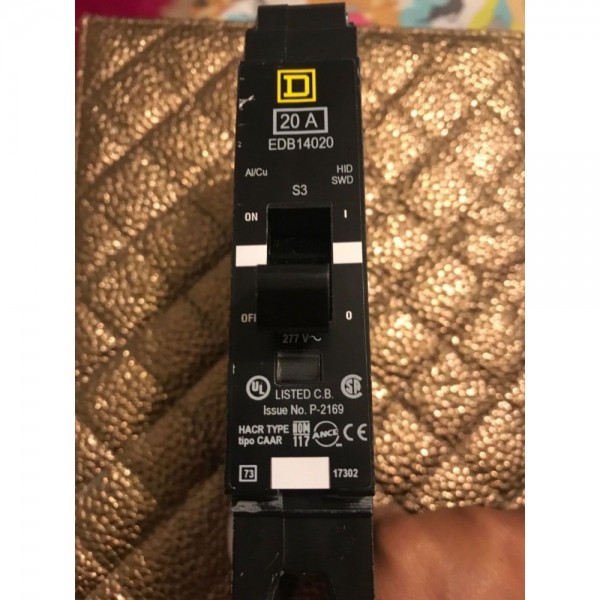 EDB 14020 20 Amp square D I-line single pole breaker series 3