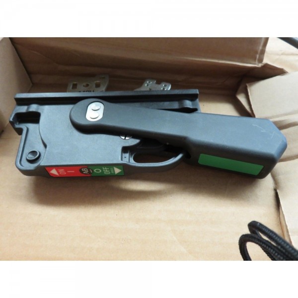 140U Hnadles Hardware kit NIB