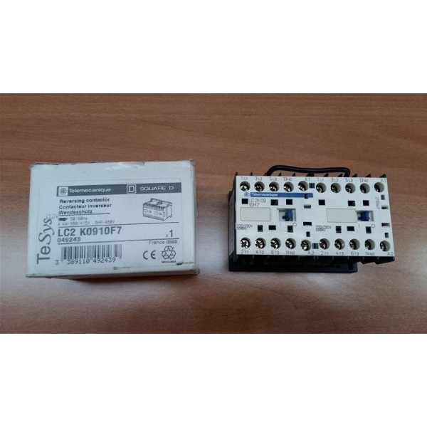 SCHNEIDER TELEMECANIQUE LC2K0910F7 TELEINV. 3P NO LIVES 110V 50 60HZ