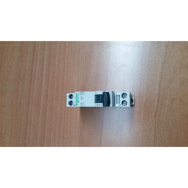 SCHNEIDER MERLIN GERIN 17575 SWITCH AUTOMATIC C40N 1P+N 25A CURVE C