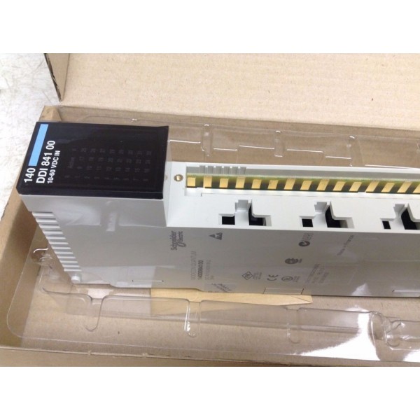 Schneider Modicon 140DDI84100 VDC Sink Input Module 140-DDI-841-00 New (TB)