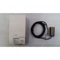 SCHNEIDER Telemecanique XS630B1PBL2 inductive proximity switch 12 48VDC Sn 0 19/