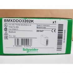 New Schneider Electric BMXDDO3202K discrete output module M340 - 32 outputs