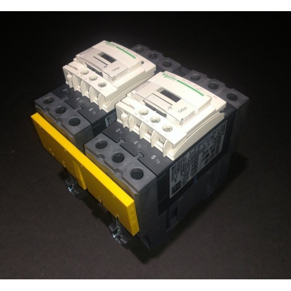 Schneider Electric Reversing Contactor