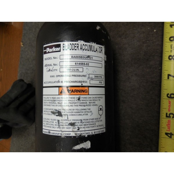 BLADDER ACCUMULATOR