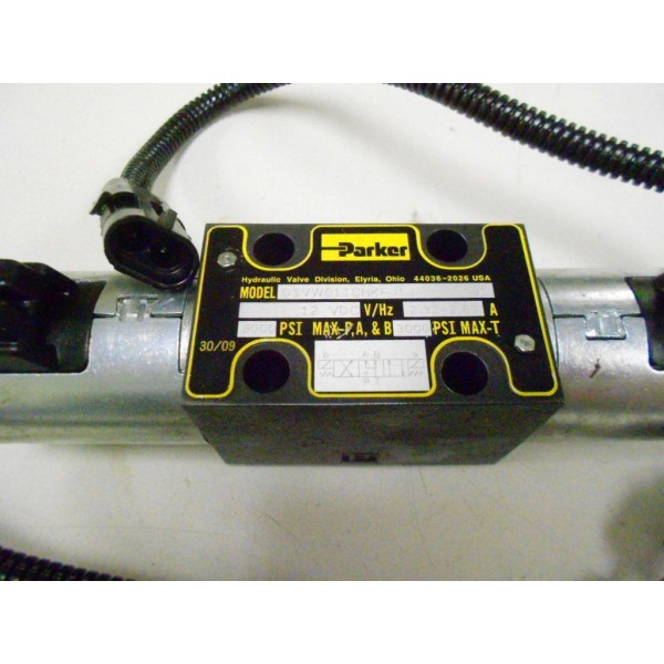 HYDRAULIC VALVE