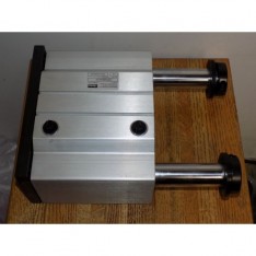 P5T-J100DGSE100 PNEUMATIC SLIDE THRUSTER CYLINDER 100MM X100MM