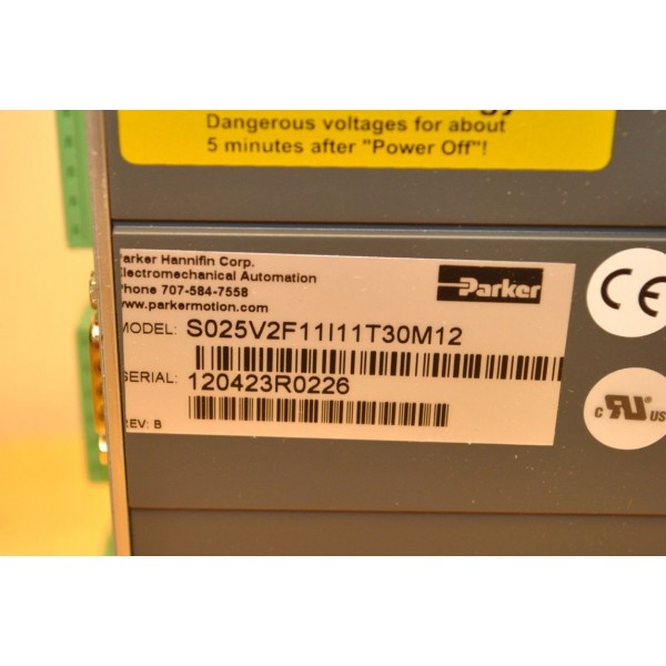 Motion Compax3 S025V2F11 11T30M12 Servo Drive Control 240V 2.5A