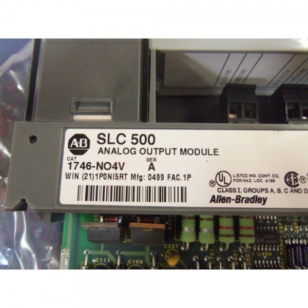ALLEN BRADLEY SLC 500 1746-NO4V SER. A OUTPUT MODULE