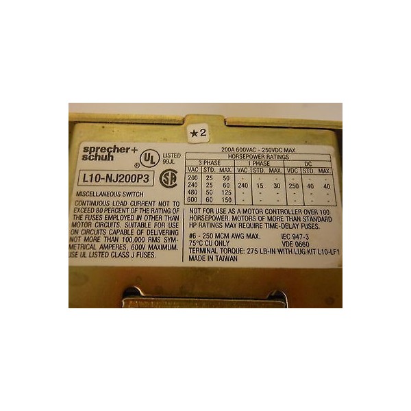 FUSIBLE DISCONNECT SWITCH 200A C-J NEW IN THE BOX!
