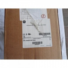 Servo Motor 460V 5000RPM MPL-B420P-MK72AA