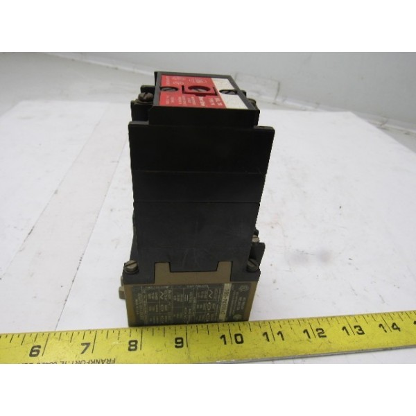 ALLEN BRADLEY 700-PK800A2