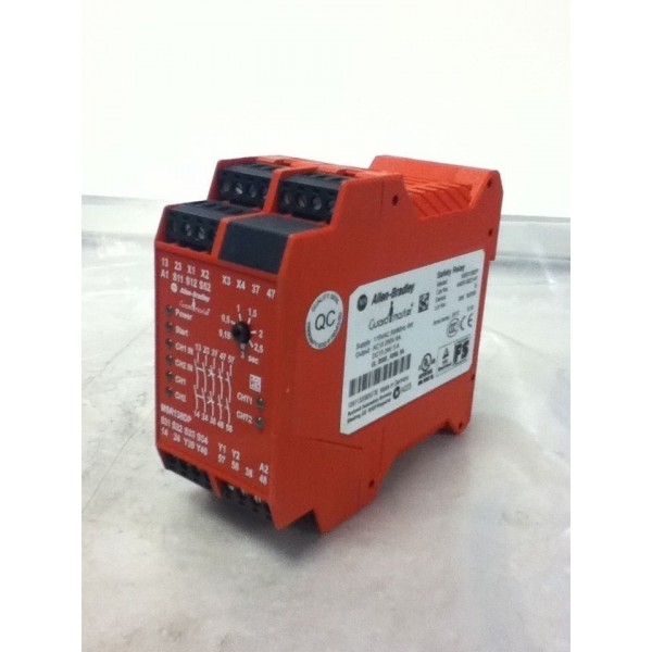 SAFETY RELAY