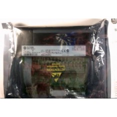 SLC-500, 1746-IB32 Ser. D, 32 Channel Digital Input Module, NEW