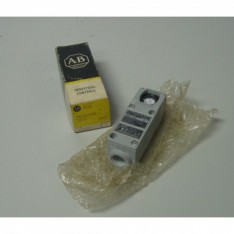 Photoelectric Switch, 880L-DA3, Ser. A, Warranty
